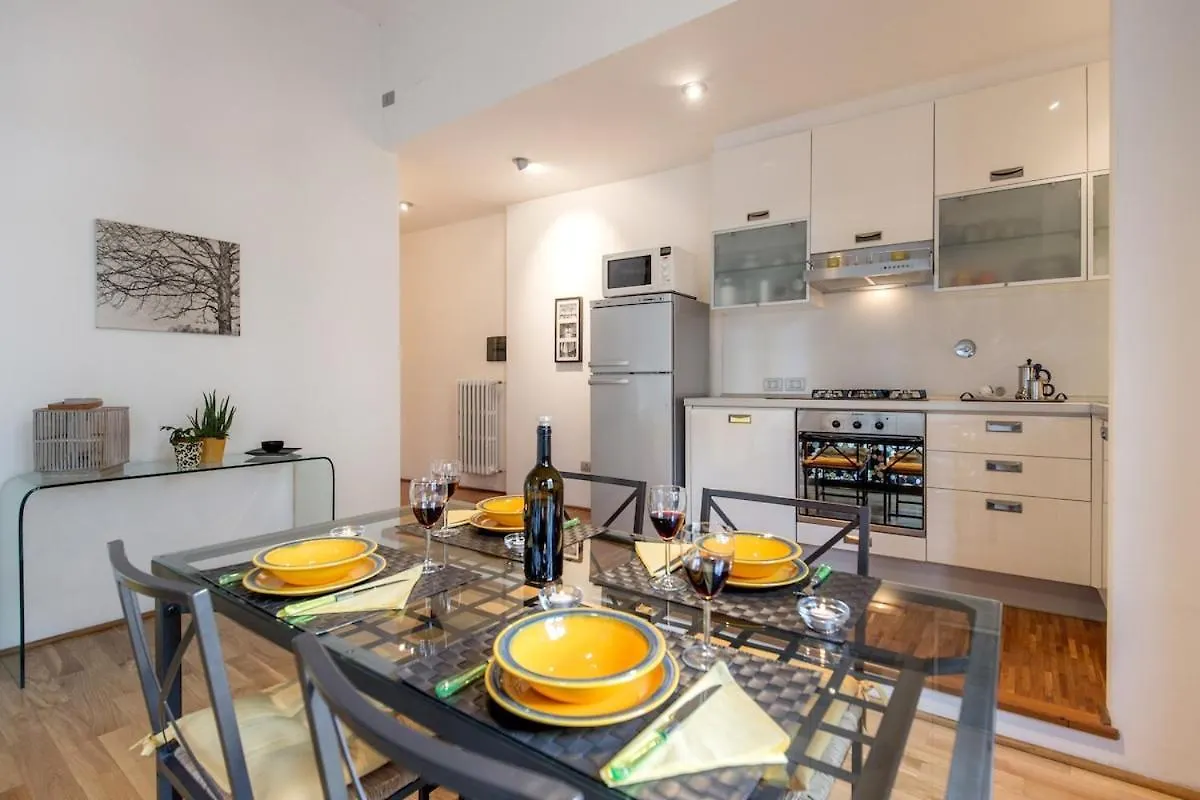 The Italian Courtyard With Free Parking Nearby Apartment Florence