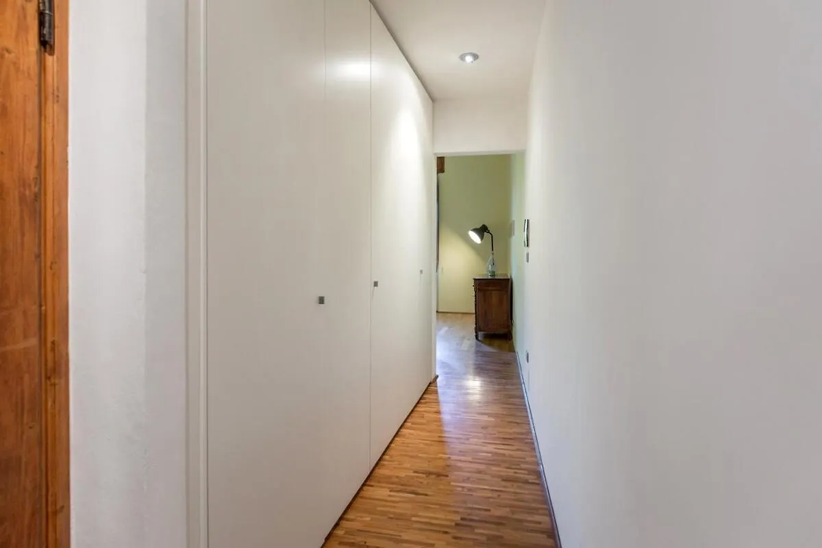 The Italian Courtyard With Free Parking Nearby Apartment Florence Italy