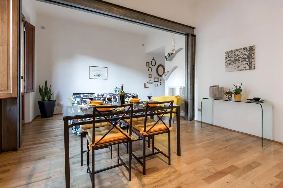 The Italian Courtyard With Free Parking Nearby Apartment Florence