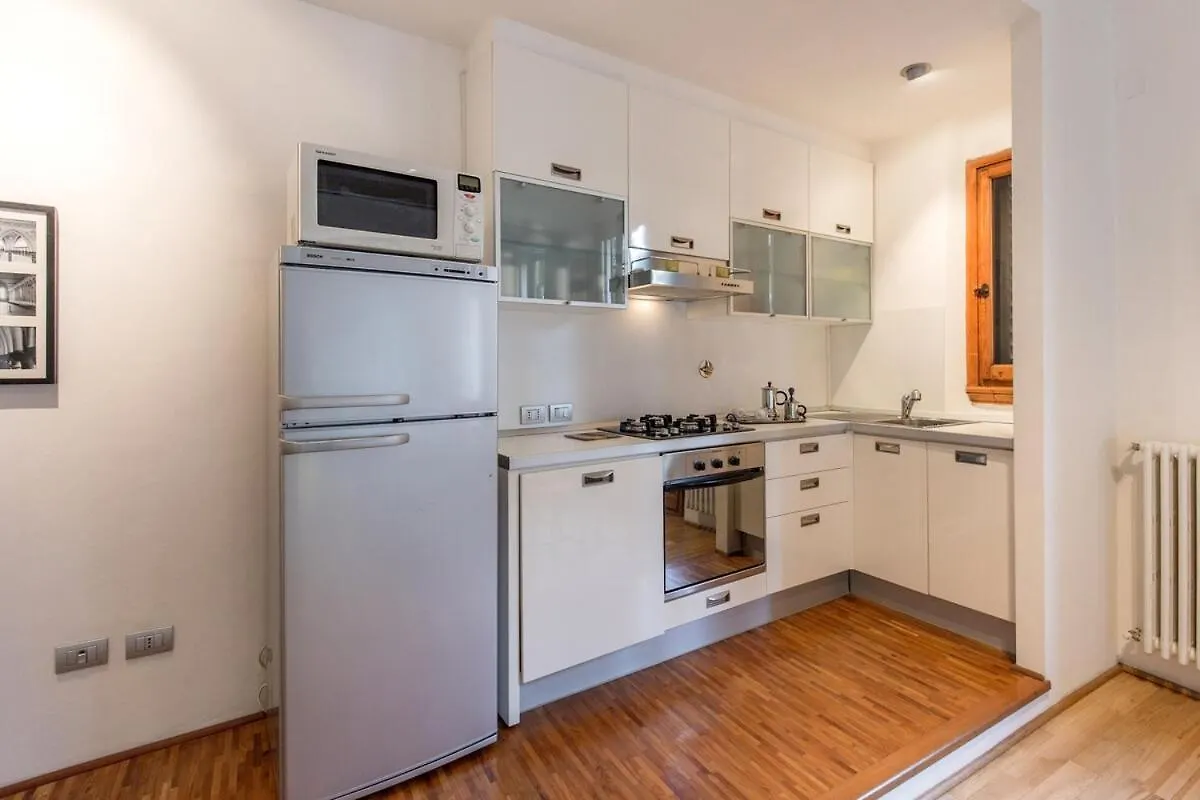 The Italian Courtyard With Free Parking Nearby Apartment Florence